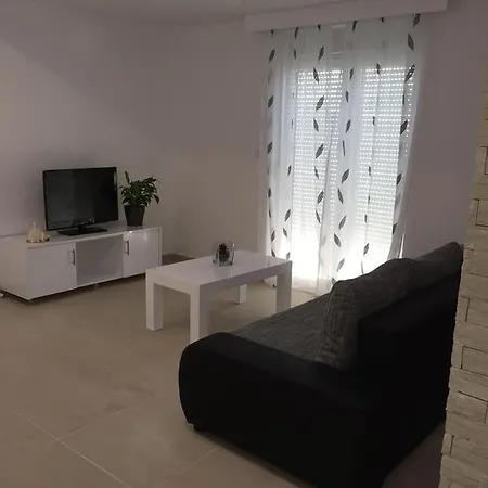 Apartment Brno Pula Exterior photo
